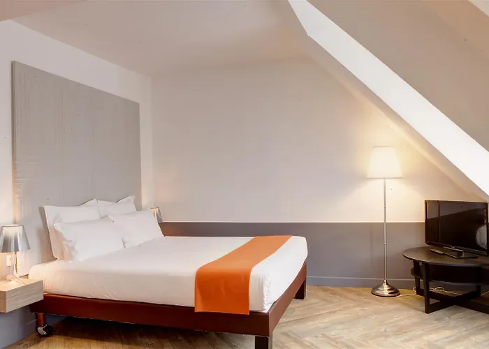 Hotel Contact Alizé Montmartre 3*