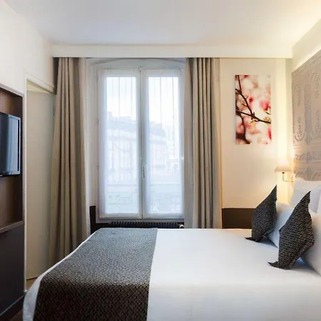 Hotel Contact Alize Montmartre 3*