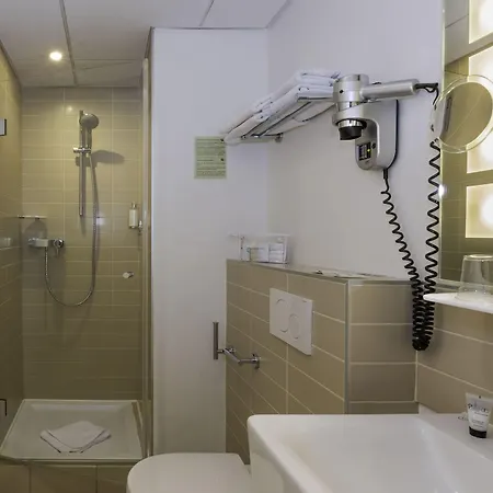 Contact Alize Montmartre Hotell