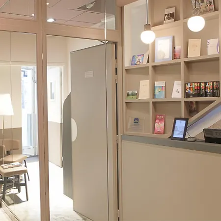 Hotell Contact Alize Montmartre Paris