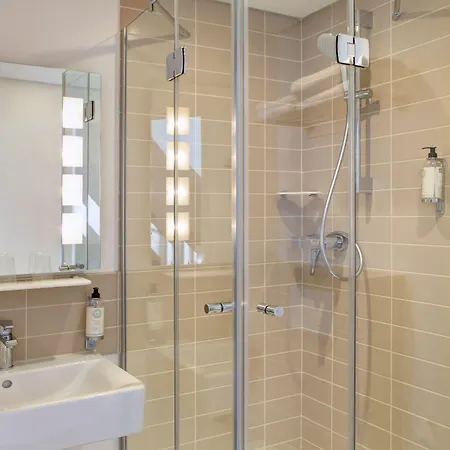 蒙马特阿利泽康泰科特酒店