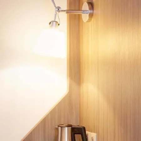 Contact Alize Montmartre Hotell 3*