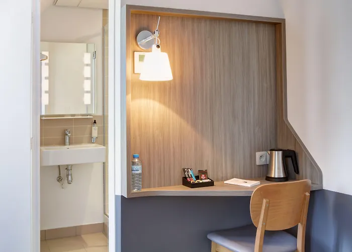 Contact Alize Montmartre Paříž