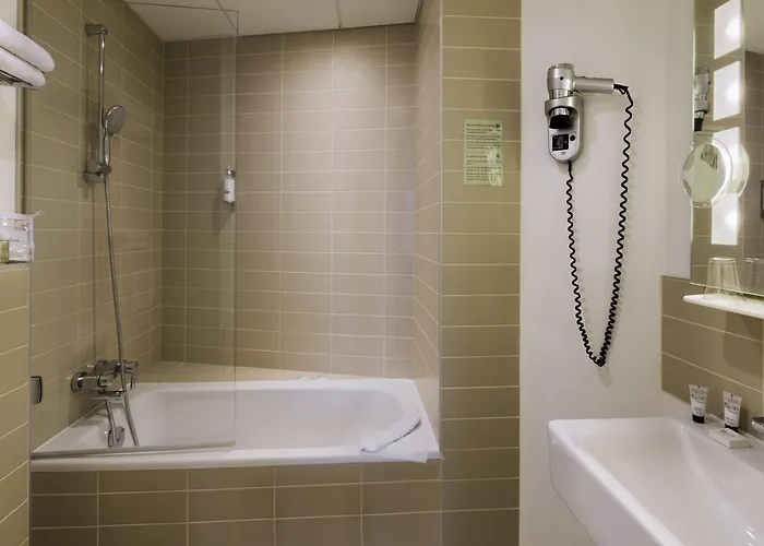 Contact Alize Montmartre Paříž