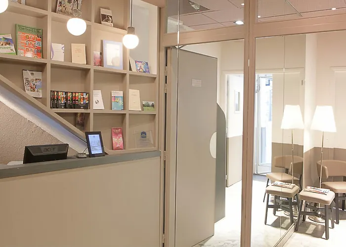 Contact Alize Montmartre Hotel 3*