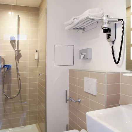 Hotel Contact Alize Montmartre Paris